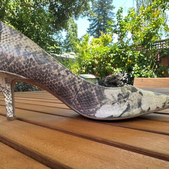 Sz 5.5M Nine West faux snake skin 2.5in heels - Picture 6 of 12